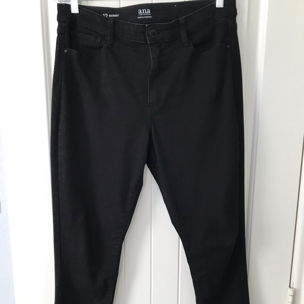 Ana Black skinny jeans